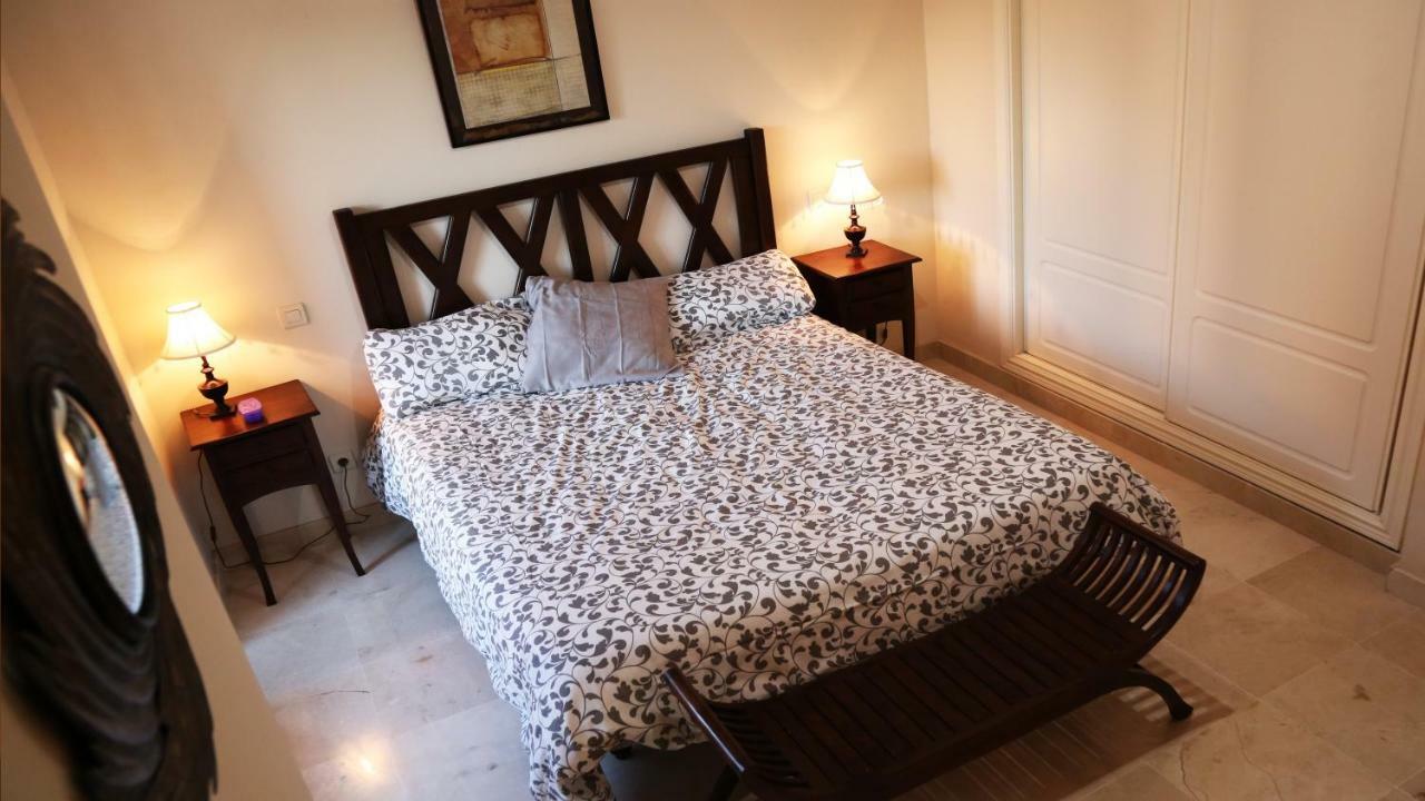 Penthouse Full Sea View Apartment Манилва Екстериор снимка