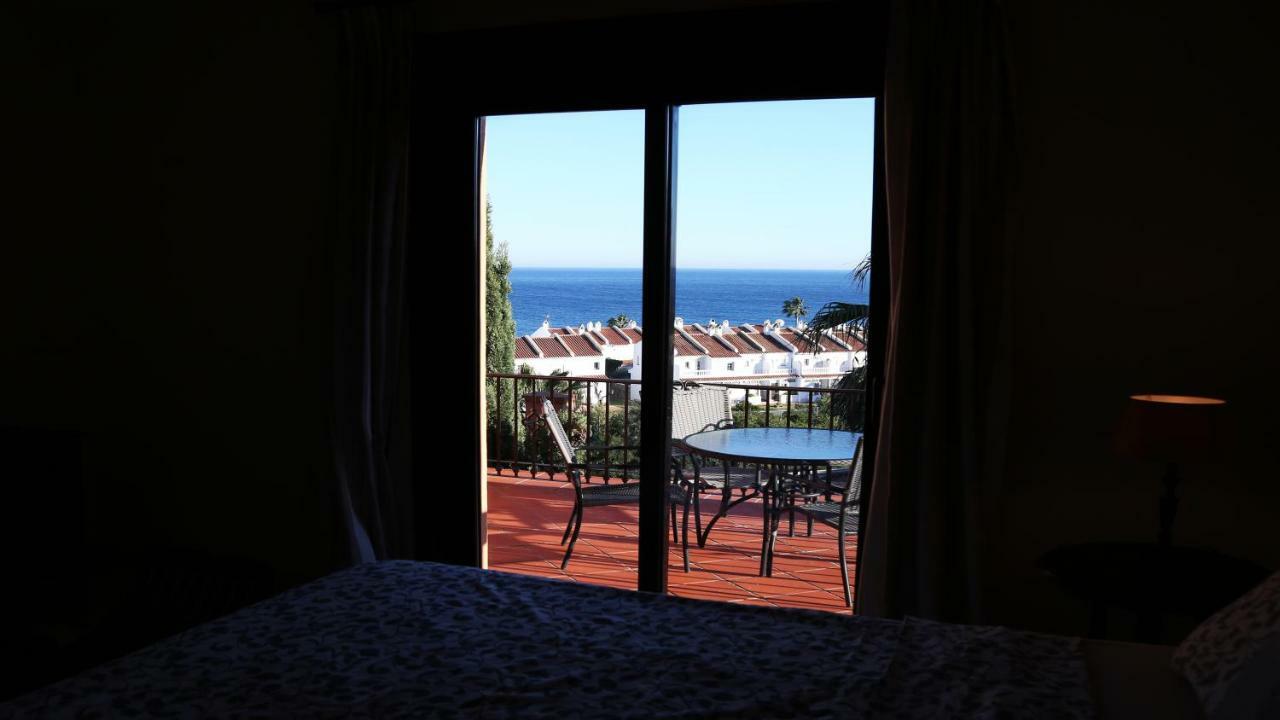 Penthouse Full Sea View Apartment Манилва Екстериор снимка